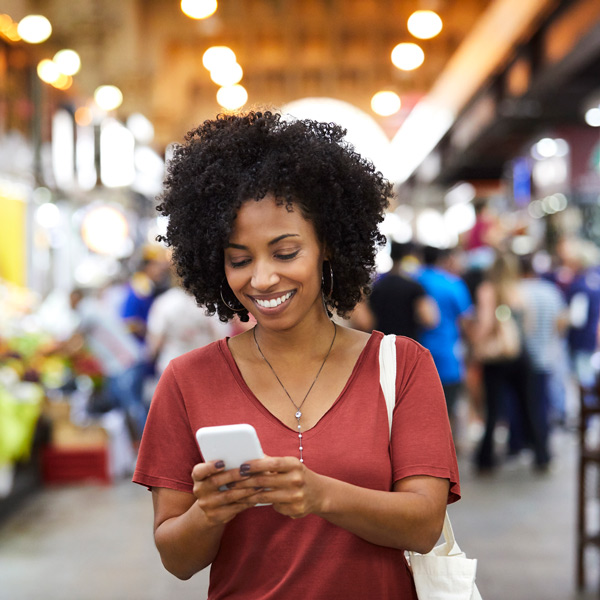 Mobile phone to check the Magnolia Bank app