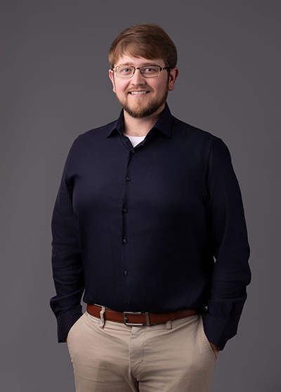 Headshot photo of Heath Hinton